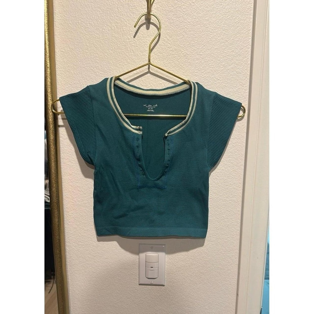 Out from Under x Urban Outfitters ribbed  Stretch Athleisure  Crop Women's Top